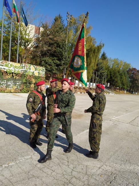 Младежи, завършили курс по начална военна подготовка, положиха клетва в Плевен