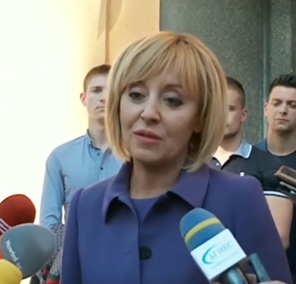 Манолова отказала дебат с Фандъкова в БНТ