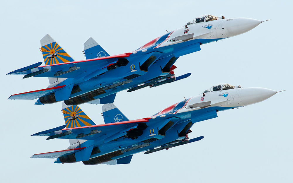 „Руските витязи“ яхват Су-35