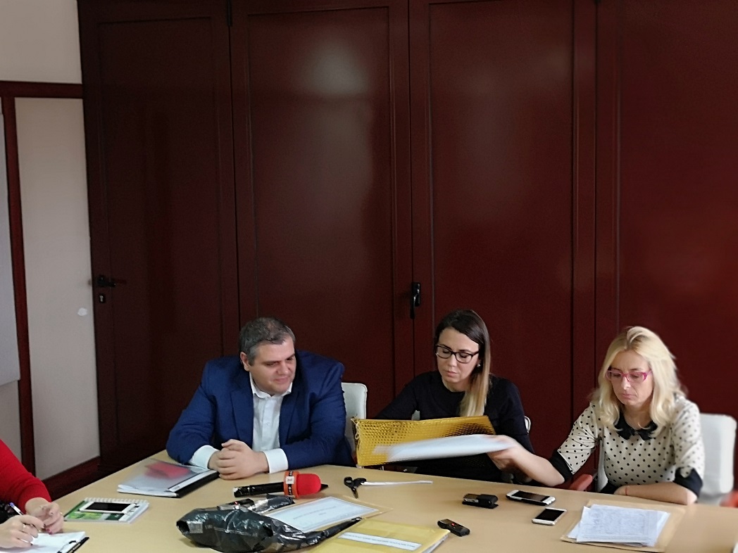 Трима кандидати на финалната права за новото трасе на „Струма“