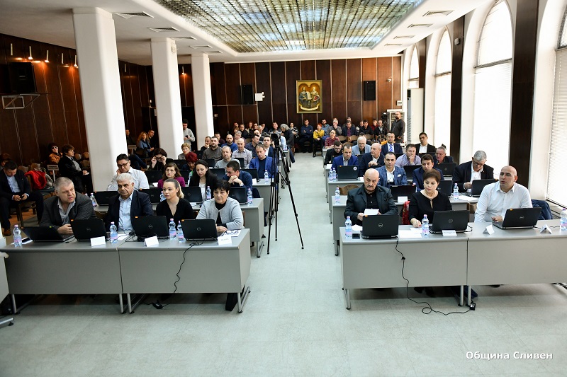ГЕРБ и БСП си поделиха зам.председателските места в новия общински съвет