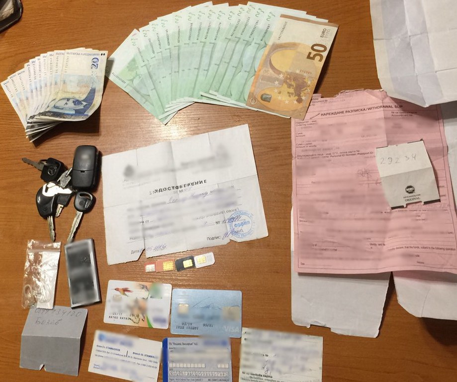 Задържаха под стража петимата обвинени за пране на пари чрез компютърни измами