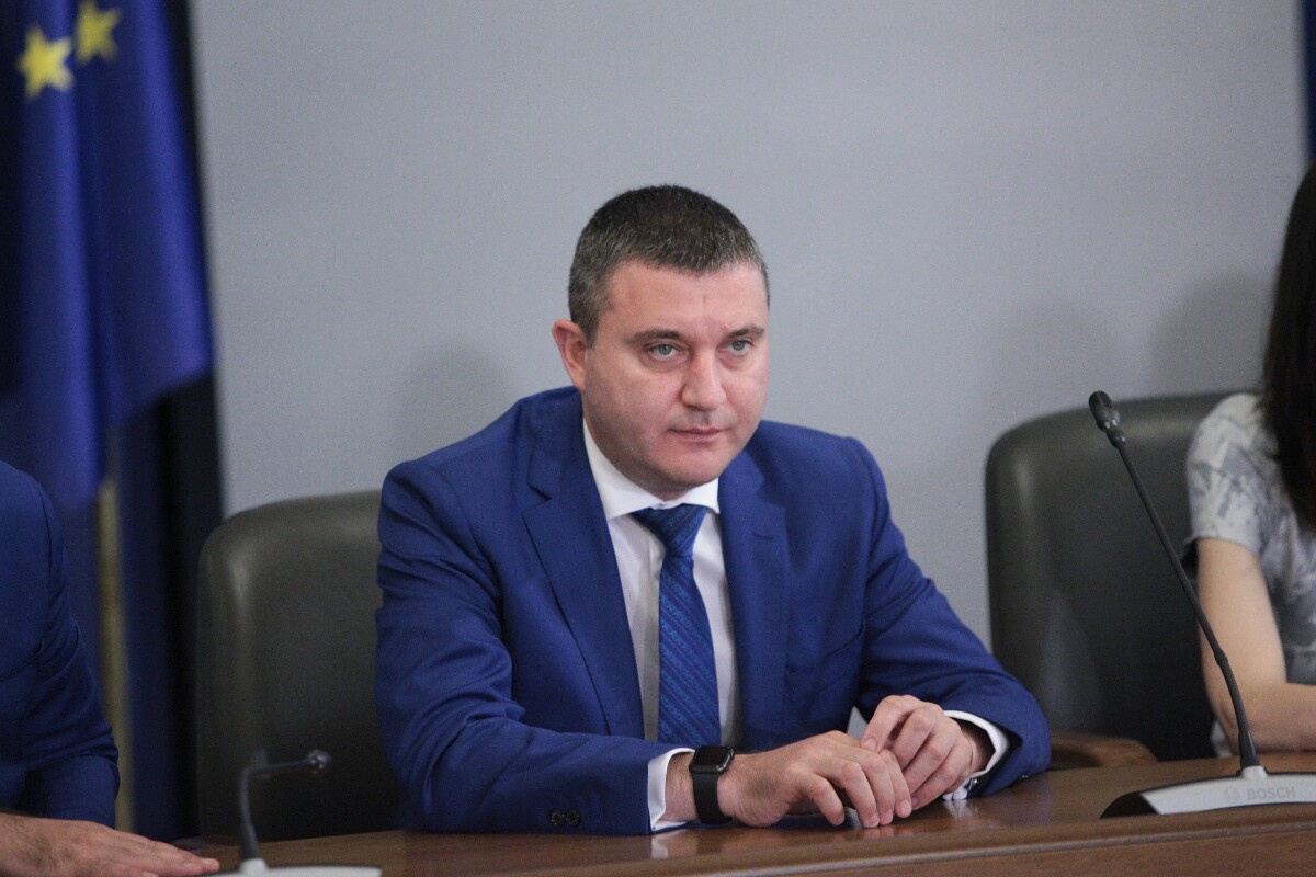 Владислав Горанов: Радев е приел ролята на опозиционен лидер, но понякога с това вреди