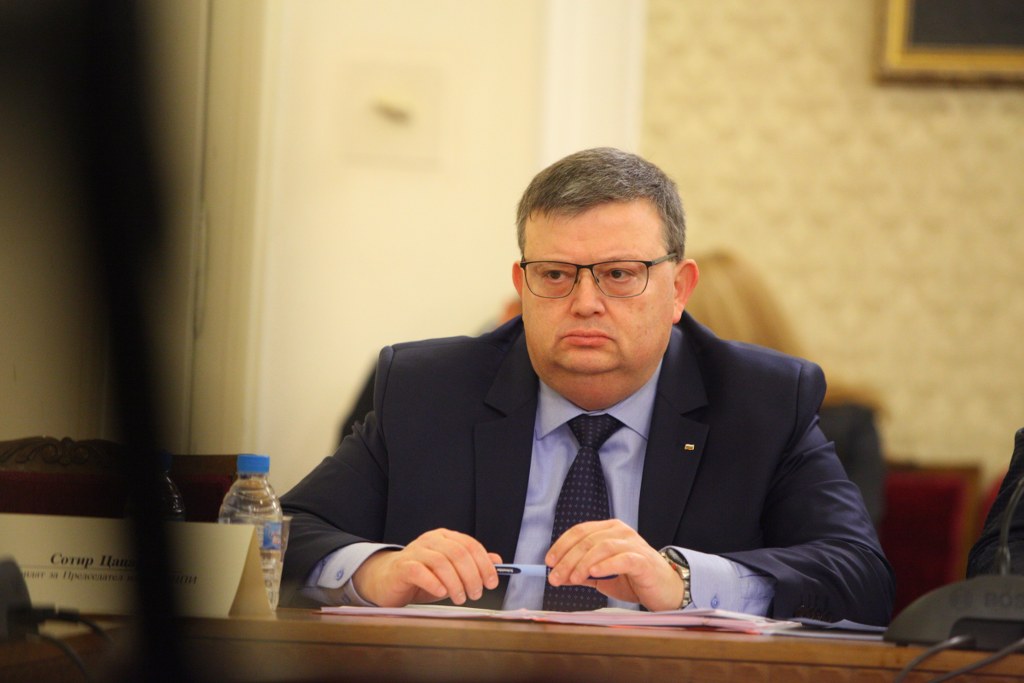 ВСС запази място на Цацаров като прокурор във ВКП