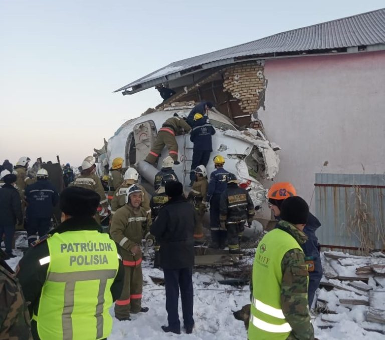 Ден на траур в Казахстан след самолетната катастрофа