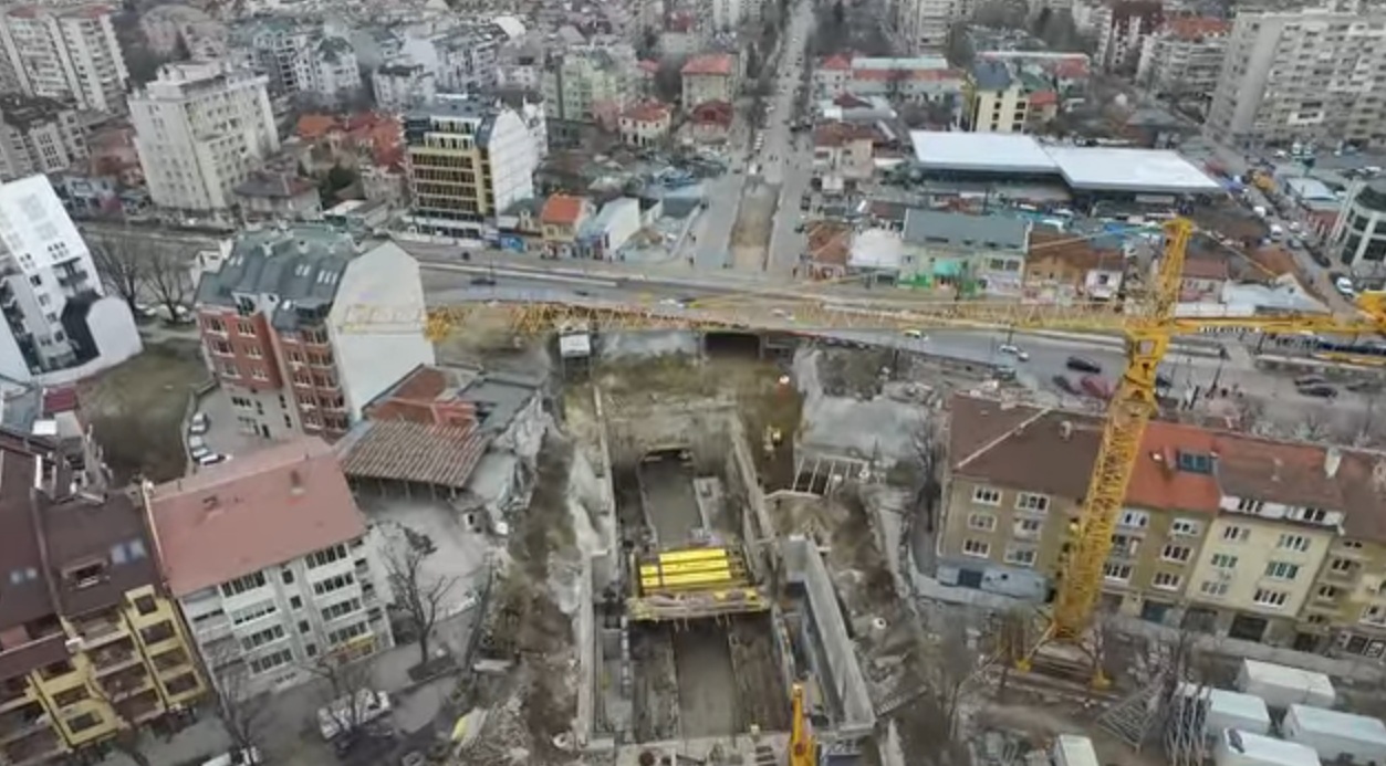 Вижте как върви изграждането на третия лъч на метрото в София (ВИДЕО ОТ ДРОН)