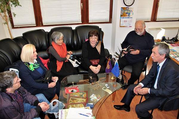 Литературни творци от Сърбия гостуват във ВТУ