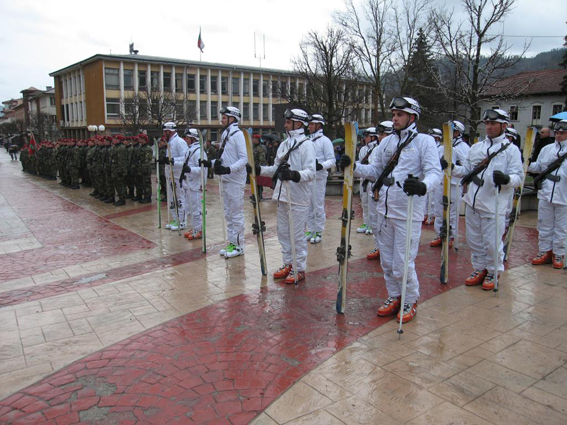 46 алпийци постъпиха в армията