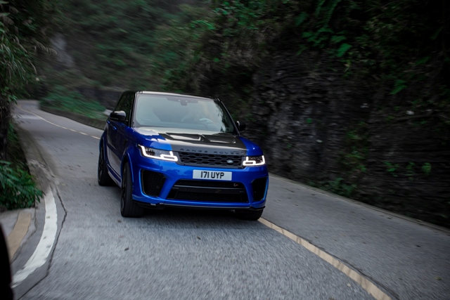 Range Rover счупи рекорд на Ferrari