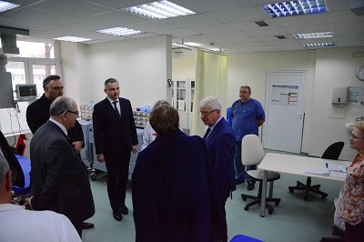 Здравният министър обеща ремонт на 158-годишна болнична сграда