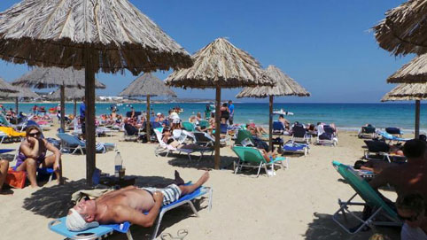 Данък за резервация на хотел за половин ден ще плащат туристите в Гърция