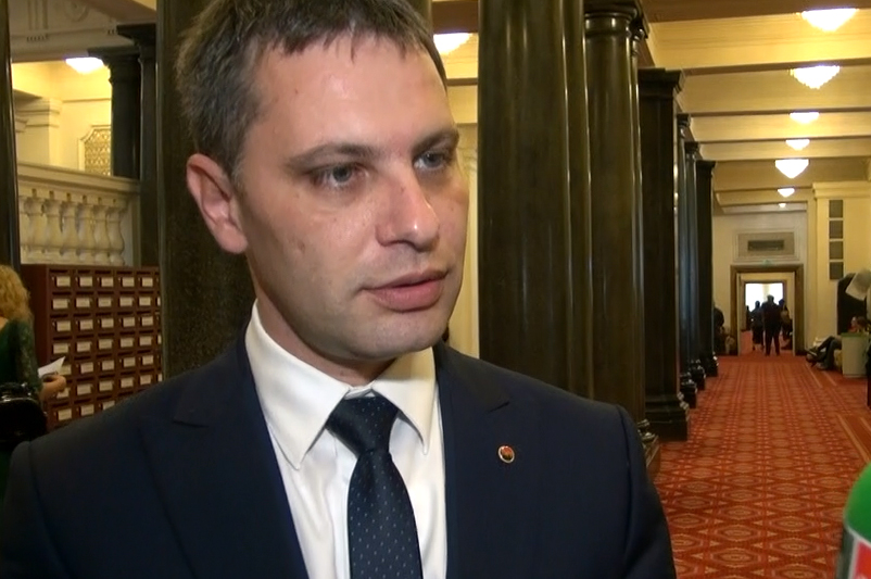 Александър Сиди: В Розино трябва да има полицейски участък, за да спрат циганските безчинства