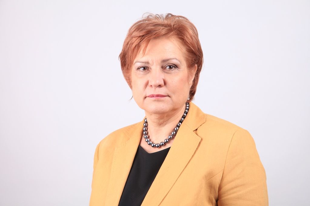 Менда Стоянова: Ще продължим да намаляваме външния дълг спрямо БВП