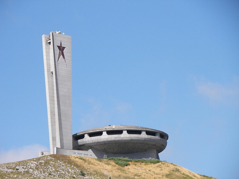 Паметникът на Бузлуджа вече е с постоянна полицейска охрана