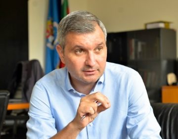 Елен Герджиков: Оставката на Владимир Клисуров е бягство от отговорност