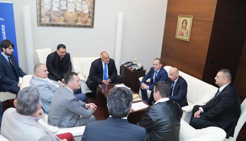 Борисов подкрепи превозвачите, поставя въпроса пред Макрон и Меркел