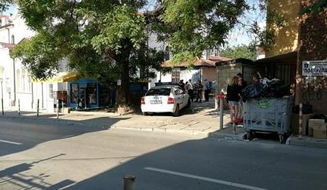 Полицаи хванаха дрога в носна кърпа