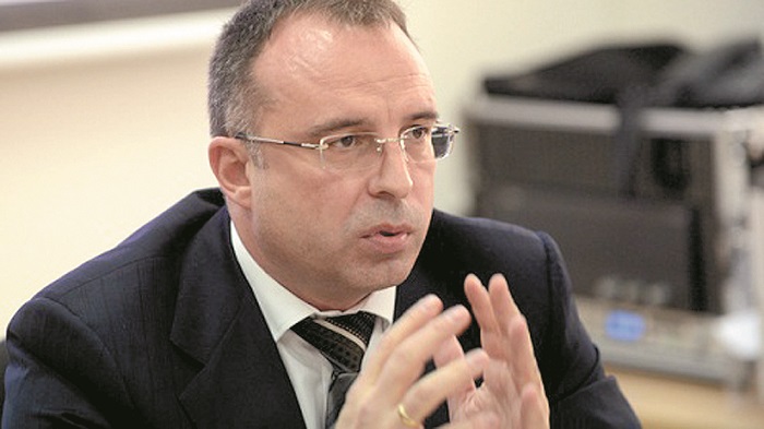 Румен Порожанов: Минимална изкупна цена за розов цвят е невъзможна законодателна мярка