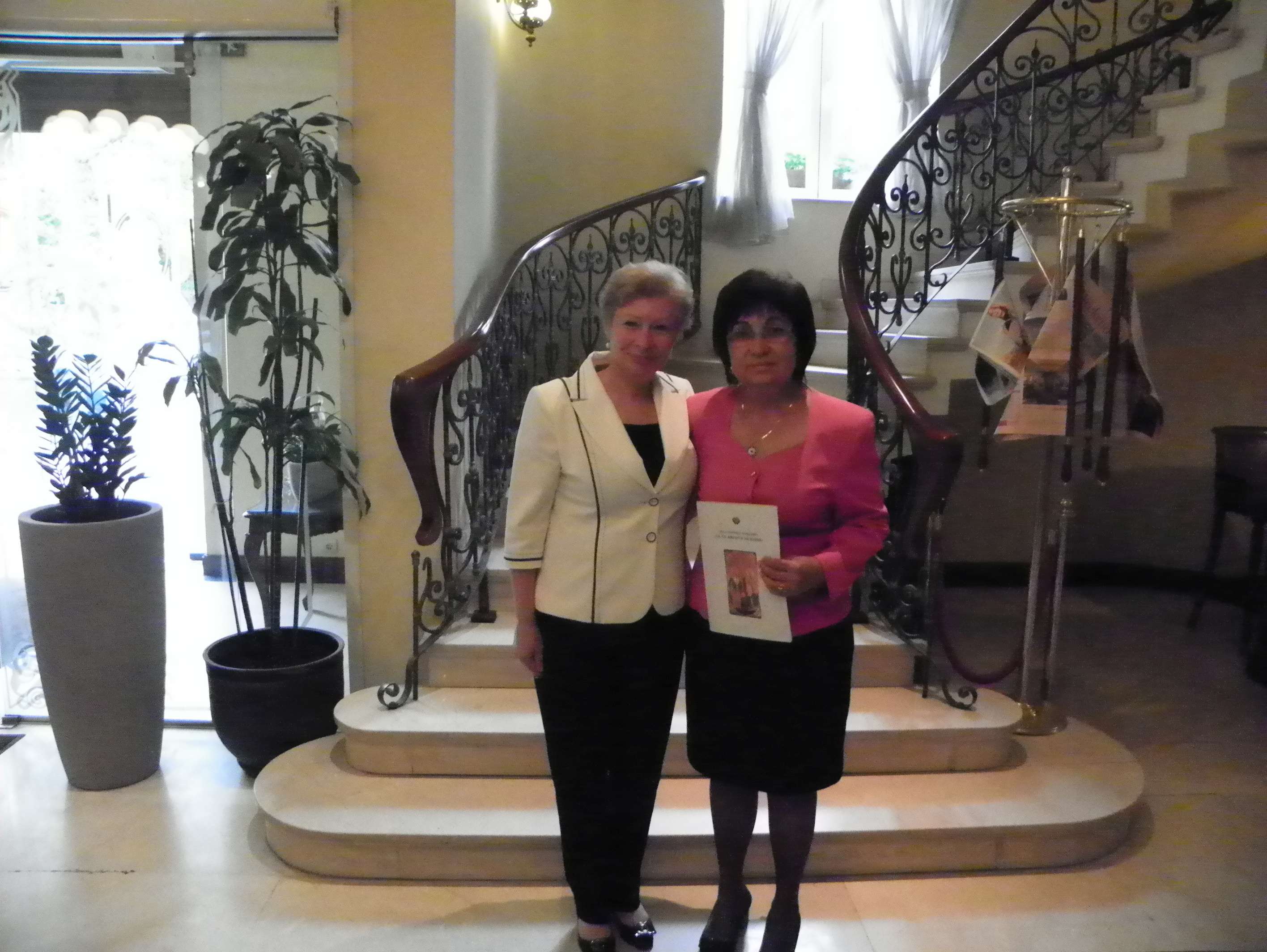 Учителка от Монтана с приз от Международната фондация „Св. Св. Кирил и Методий”