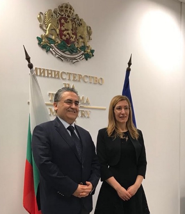 Министър Ангелкова проведе работна среща с посланика на Република Турция у нас Н. Пр. Хасан Улусой