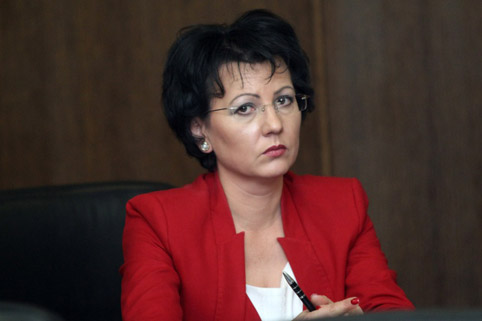 Румяна Арнаудова: Най-малко трима учстват в корупционната схема в КАТ-Благоевград