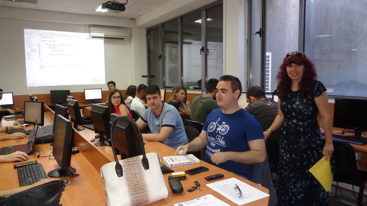 Стартира лятната IT академия за ученици и студенти в Бургас