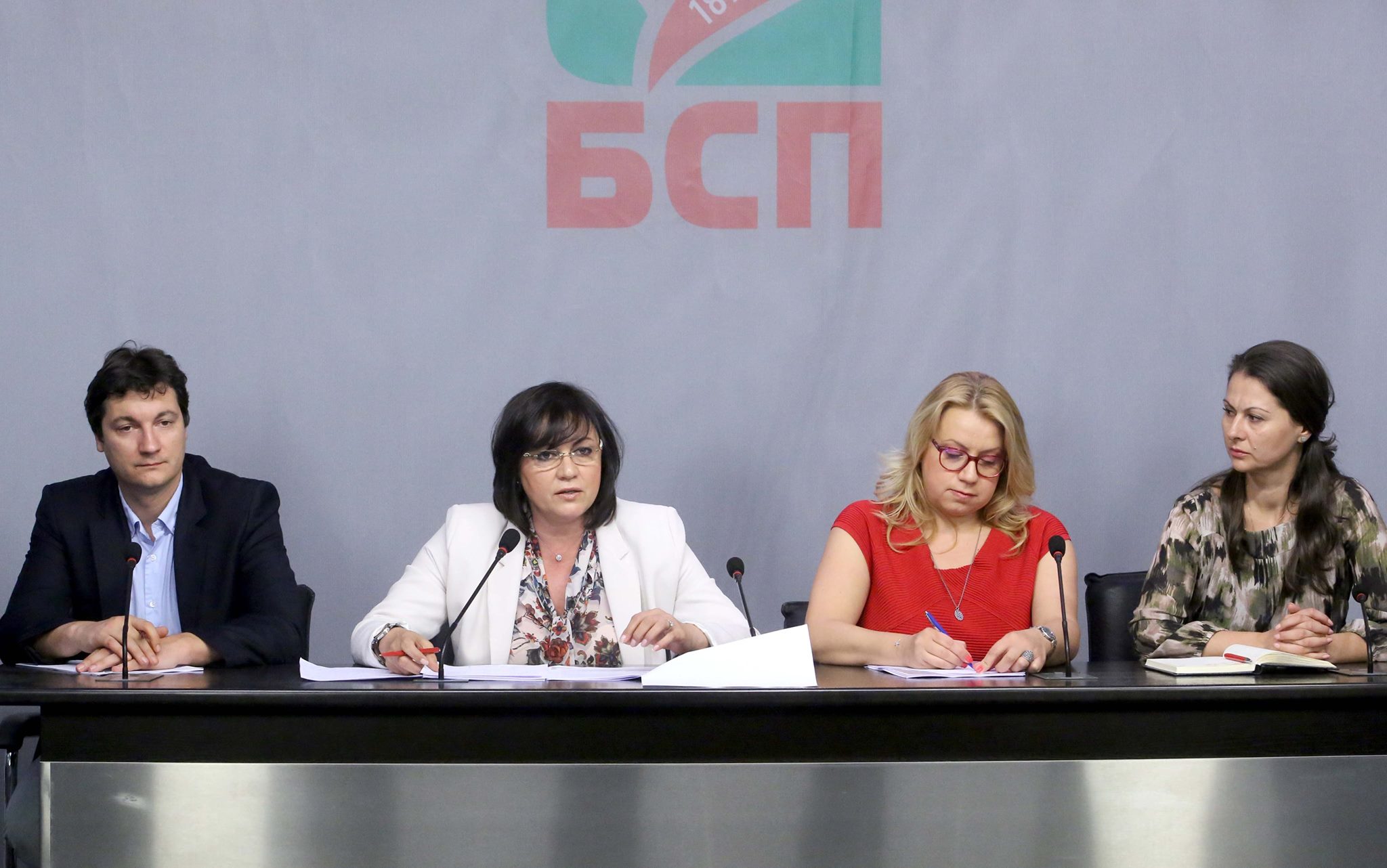 Корнелия Нинова: Оценката ни за европредседателството е – добра организация със слабо съдържание