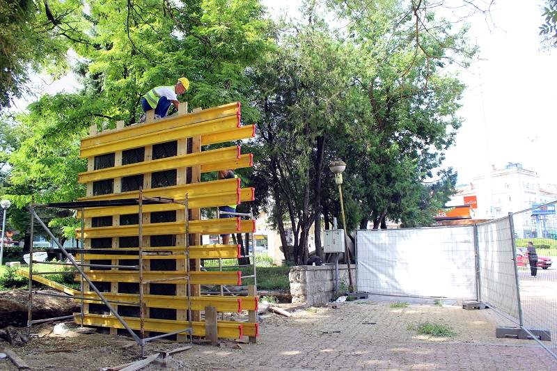 Благоустрояват 13 автобусни спирки в Шумен