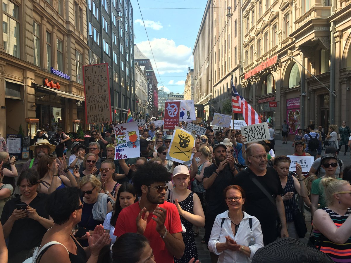 Протести в Хелзинки преди срещата между Тръмп и Путин