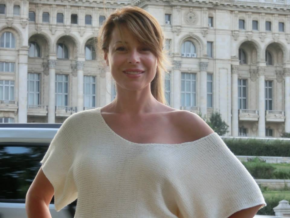 Крадци са ограбили дома на Мира Добрева, докато семейството й спи