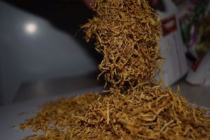 60 кг нелегален тютюн иззети от търговец на кооперативен пазар