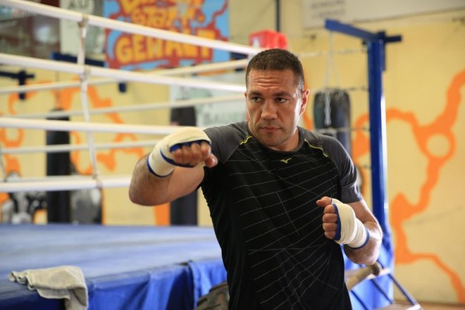 Кобрата се качва на Белмекен