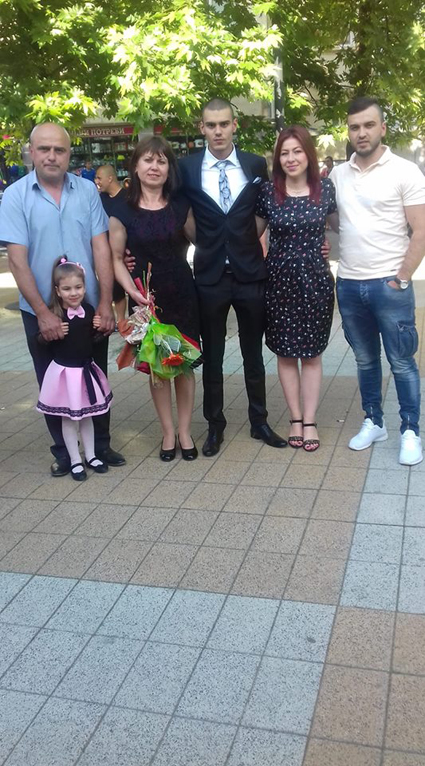 Гурбетчии излъчиха кмет, пратиха го да пази старци