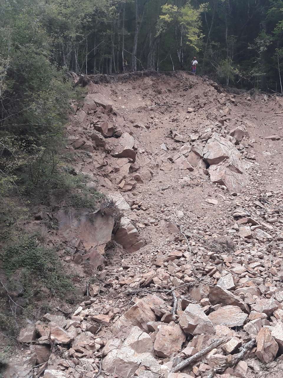 Започва укрепване на ската над срутищата по пътя за Рилски манастир