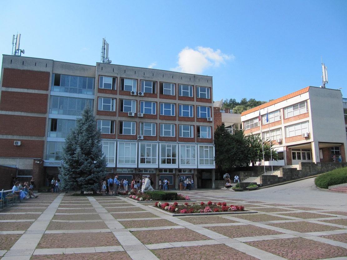 Местата по държавна поръчка във ВТУ запълнени на над 90%