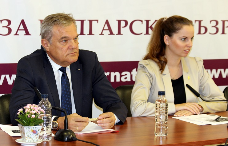 Румен Петков към ръководството на БСП: Цинизъм е да се катериш към властта по труповете на трагично загиналите хора край Своге