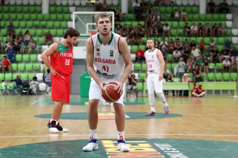 Везенков и Бост идват в националния