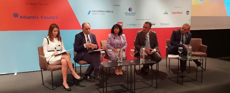 Министър Петкова: Към 2020г. България и регионът на ЮИЕ ще имат алтернативни източници и маршрути за доставка на природен газ