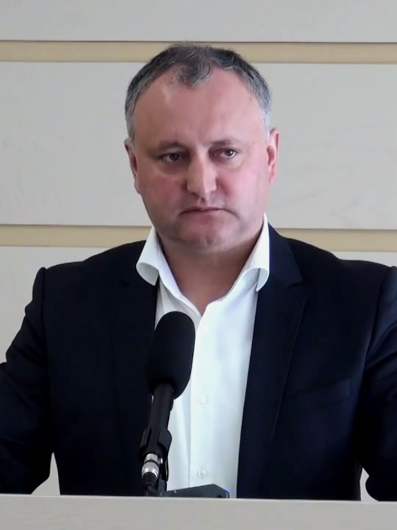 Президентът на Молдова Игор Додон е в болница след катастрофа