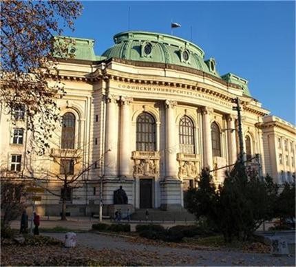 Половината от кандидатите за СУ с двойки по литература