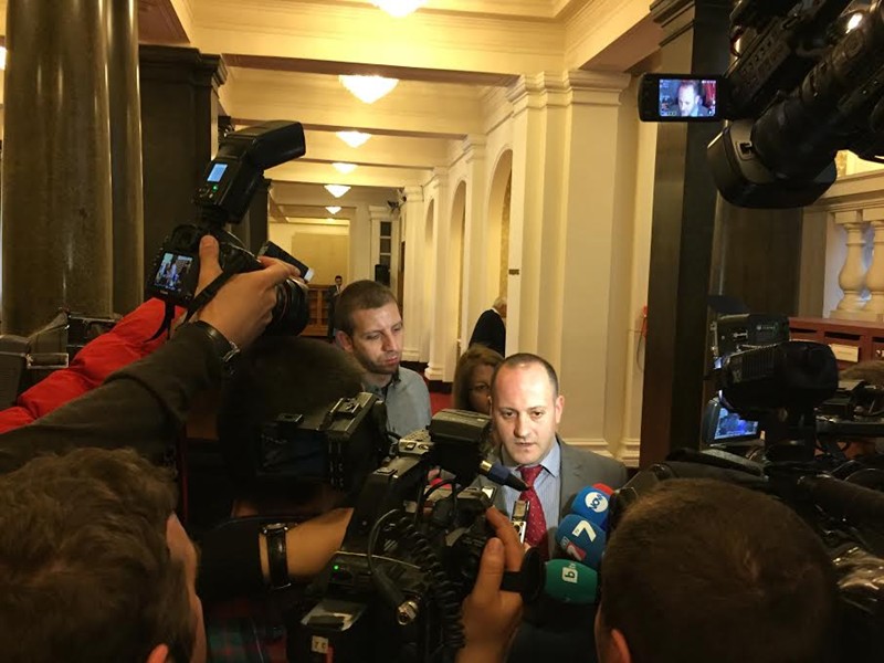 Радан Кънев: За Конституцията събрахме 23 подписа от общо 23