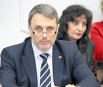 Премиерът уволни шефа на храните