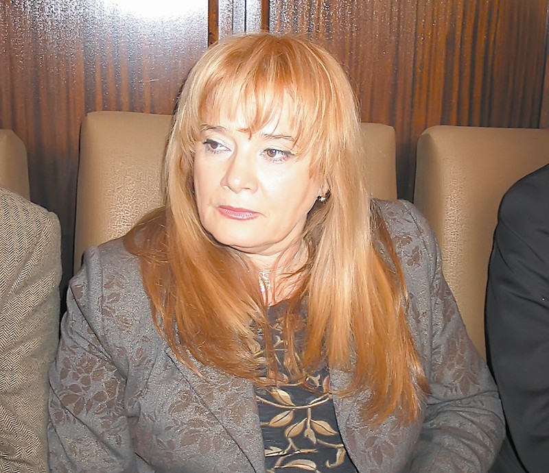 Актрисата Виолета Гиндева: Театърът е нашето спасително въже