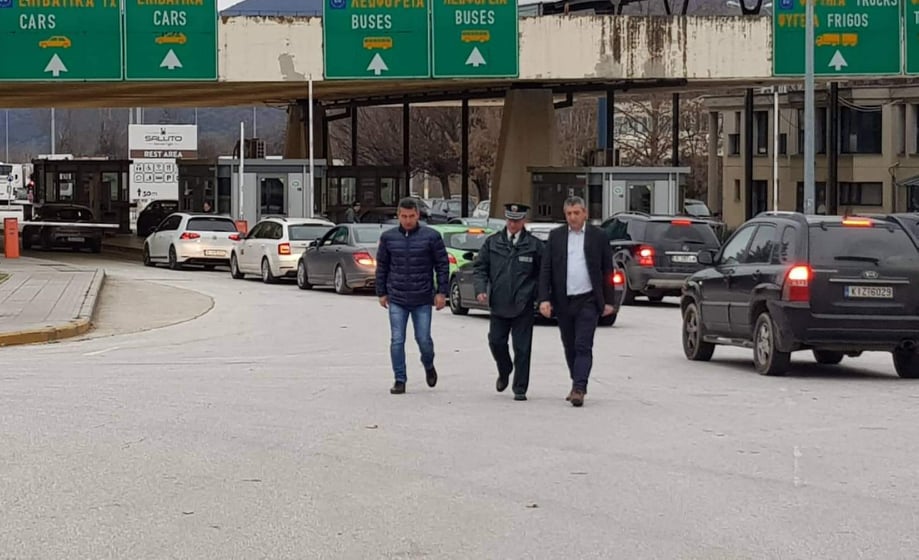 Ограничението за преминаване на камиони в Гърция остава