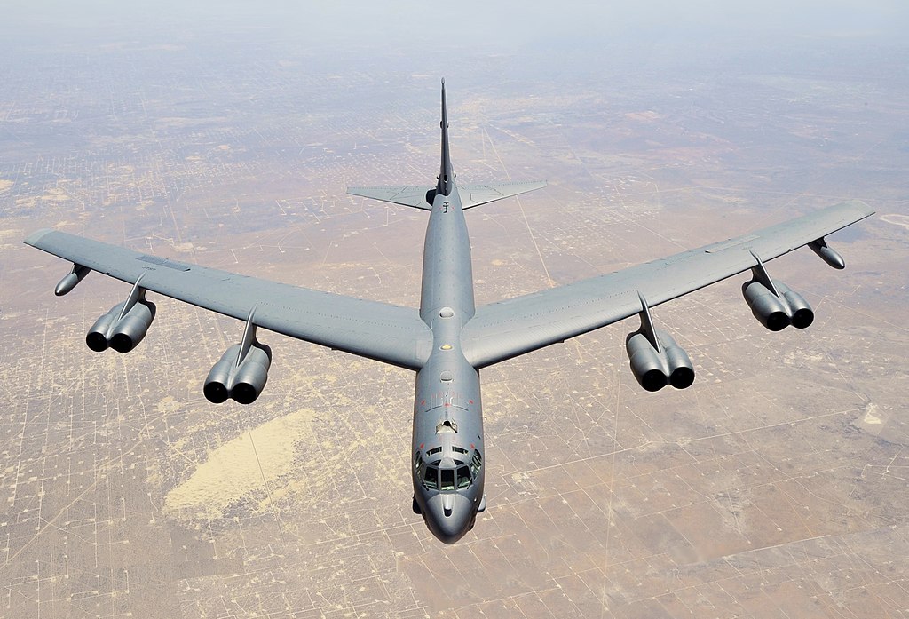 САЩ планират разполагане на стратегически бомбардировачи B-52 в база в Индийския океан