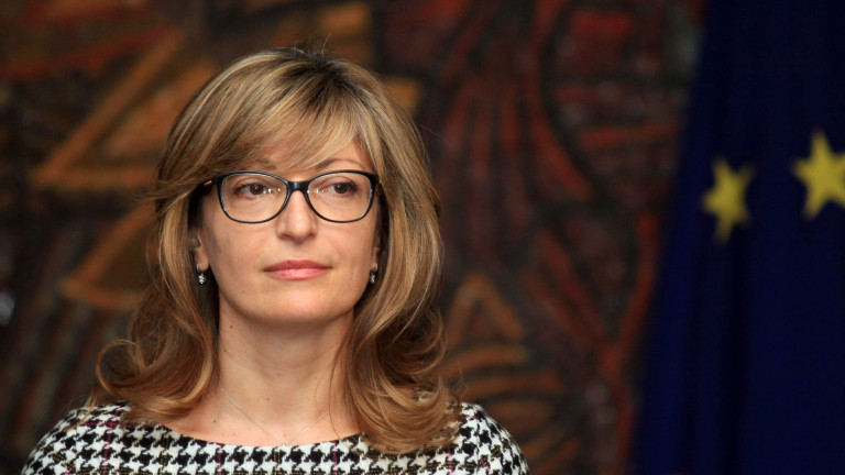 Министър Захариева: НАТО и САЩ трябва да останат в Ирак