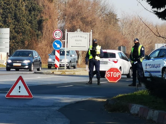 Акция на ГДБОП и спецпрокуратурата затвори изходите на Бургас