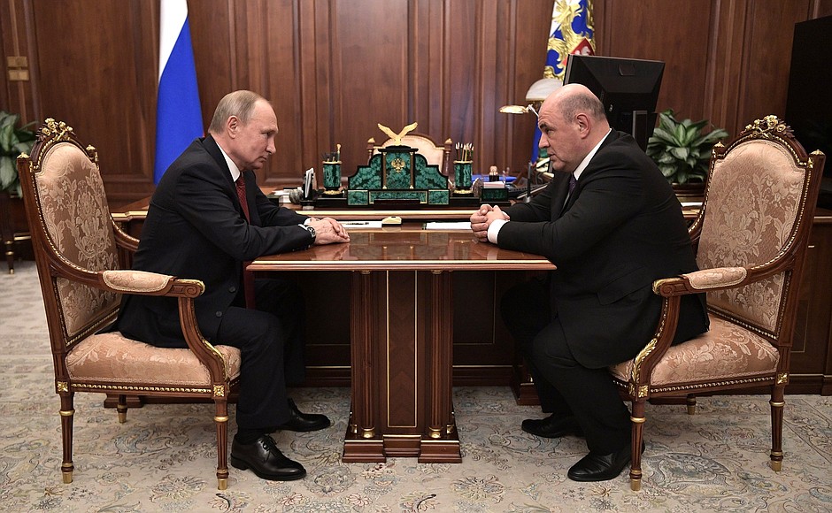 Путин предложи шефа на данъчните за нов премиер на Русия