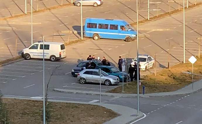 Полицаи развалиха сделка с дрога