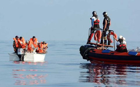 Гърция иска плаваща ограда в Егейско море